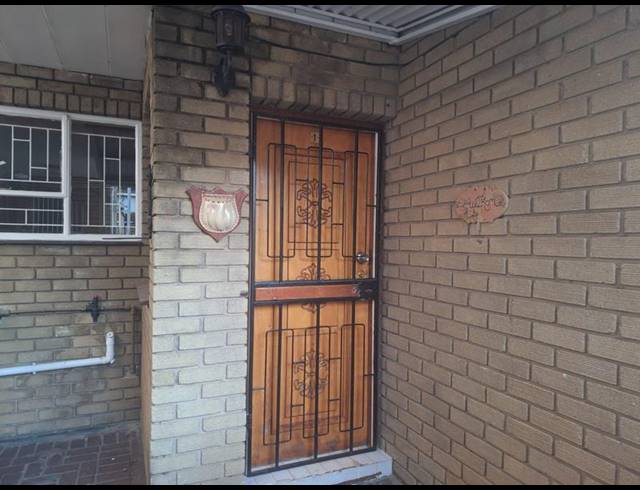 3 BEDROOM TOWNHOUSE FOR SALE IN BRAKPAN CENTRAL